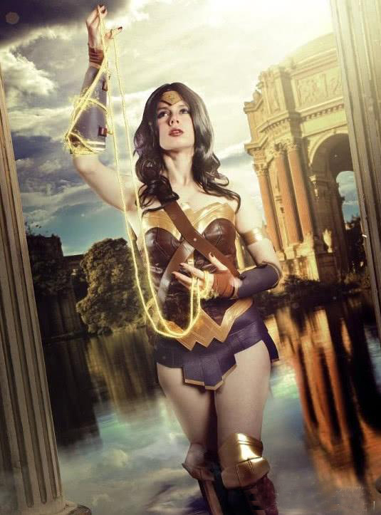 wonder woman cosplay