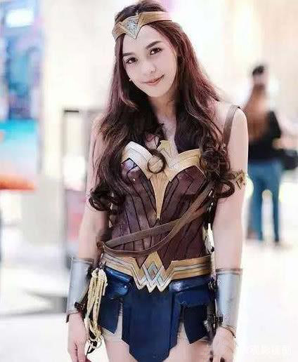 wonder woman cosplay